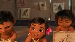 Ah, what's a Moana without her flower necklace? meme