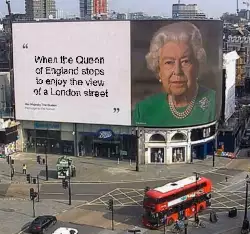 When the Queen of England stops to enjoy the view of a London street meme