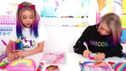 Cat ears and a pink and blue hair-do: Wengie's style meme